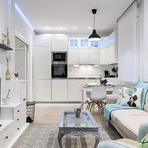 Cómodo Y Acogedor En El Centro De Apartamento